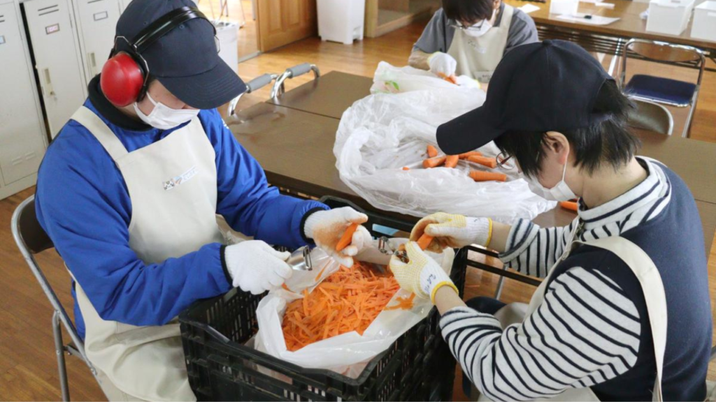 作業中の様子の写真。